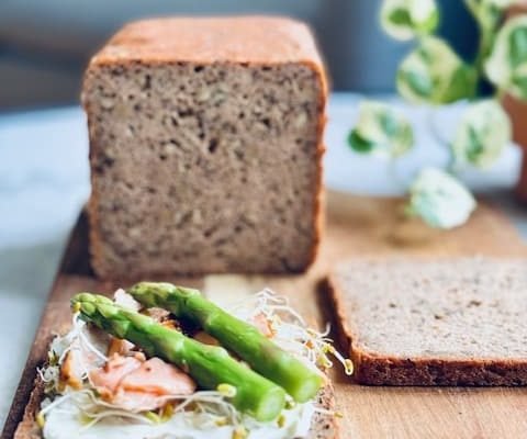 Simple 3 Hour Danish Rugbrød