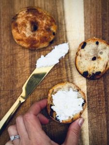 Weight watcher's cinnamon raisin sourdough bagels